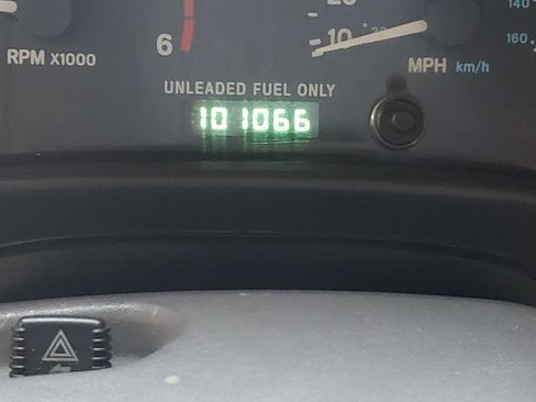 Used 1997 Jeep Wrangler SE image 10