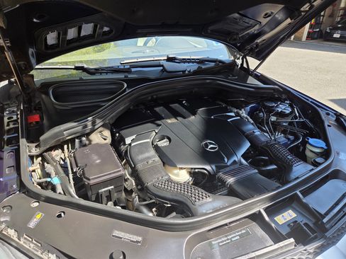 Used 2016 Mercedes-Benz GL 450 4MATIC image 8