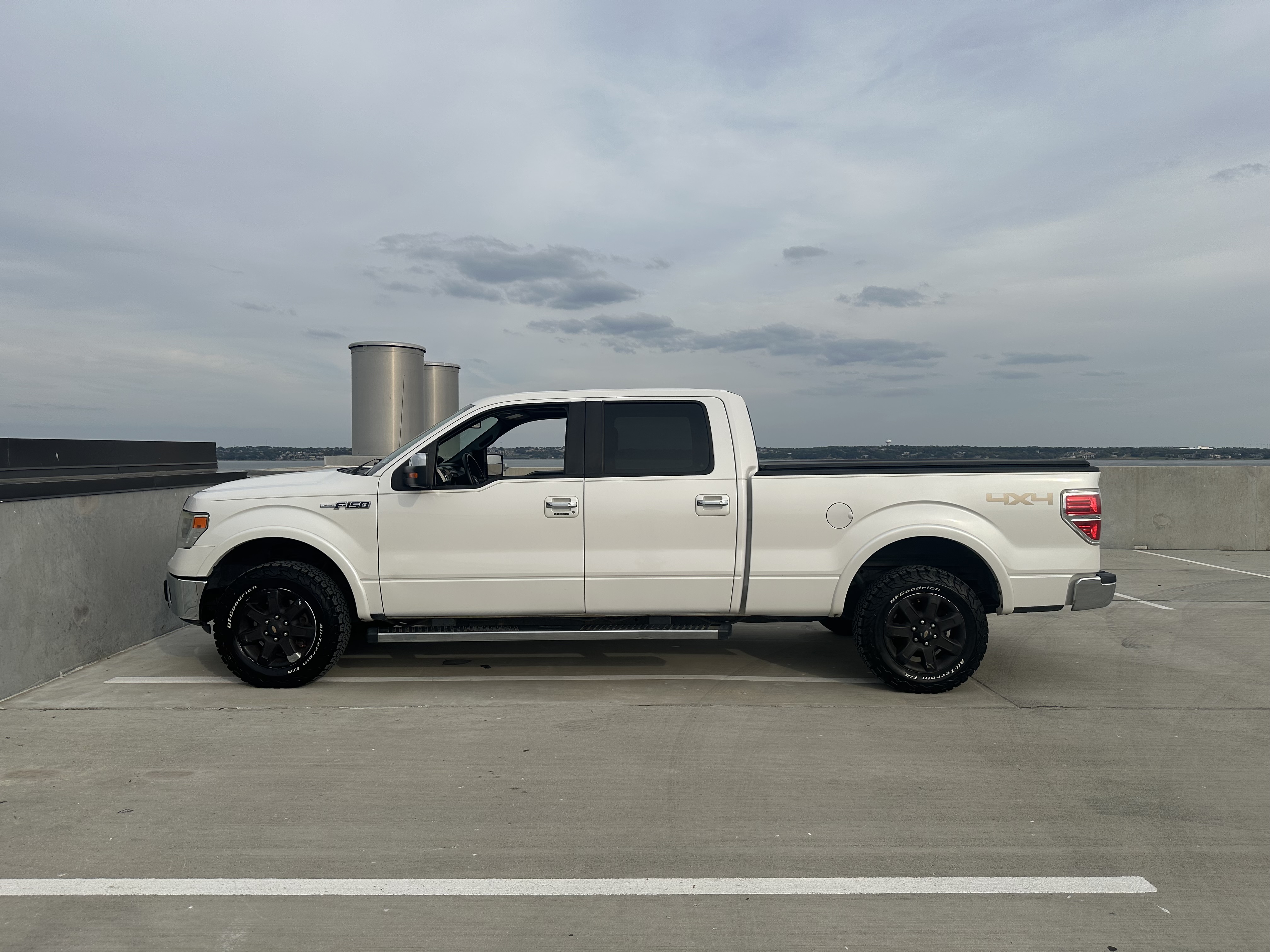 Used 2013 Ford F150 Lariat w/ Luxury Equipment Group AWD/4WD image 1