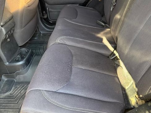 Used 2013 Jeep Wrangler Unlimited Sahara image 13