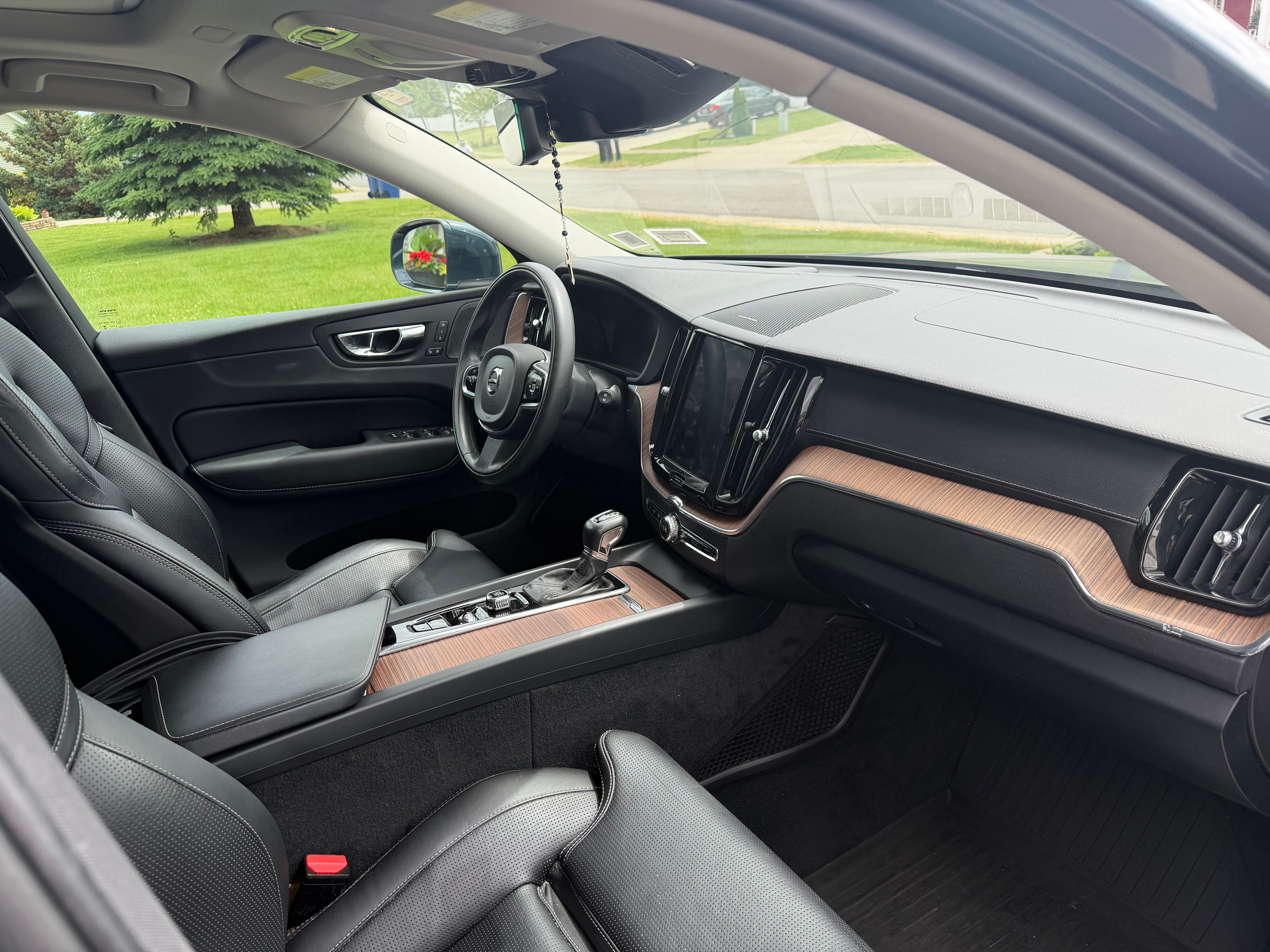 Used 2019 Volvo XC60 T6 Inscription w/ Protection Package Premier AWD/4WD image 10
