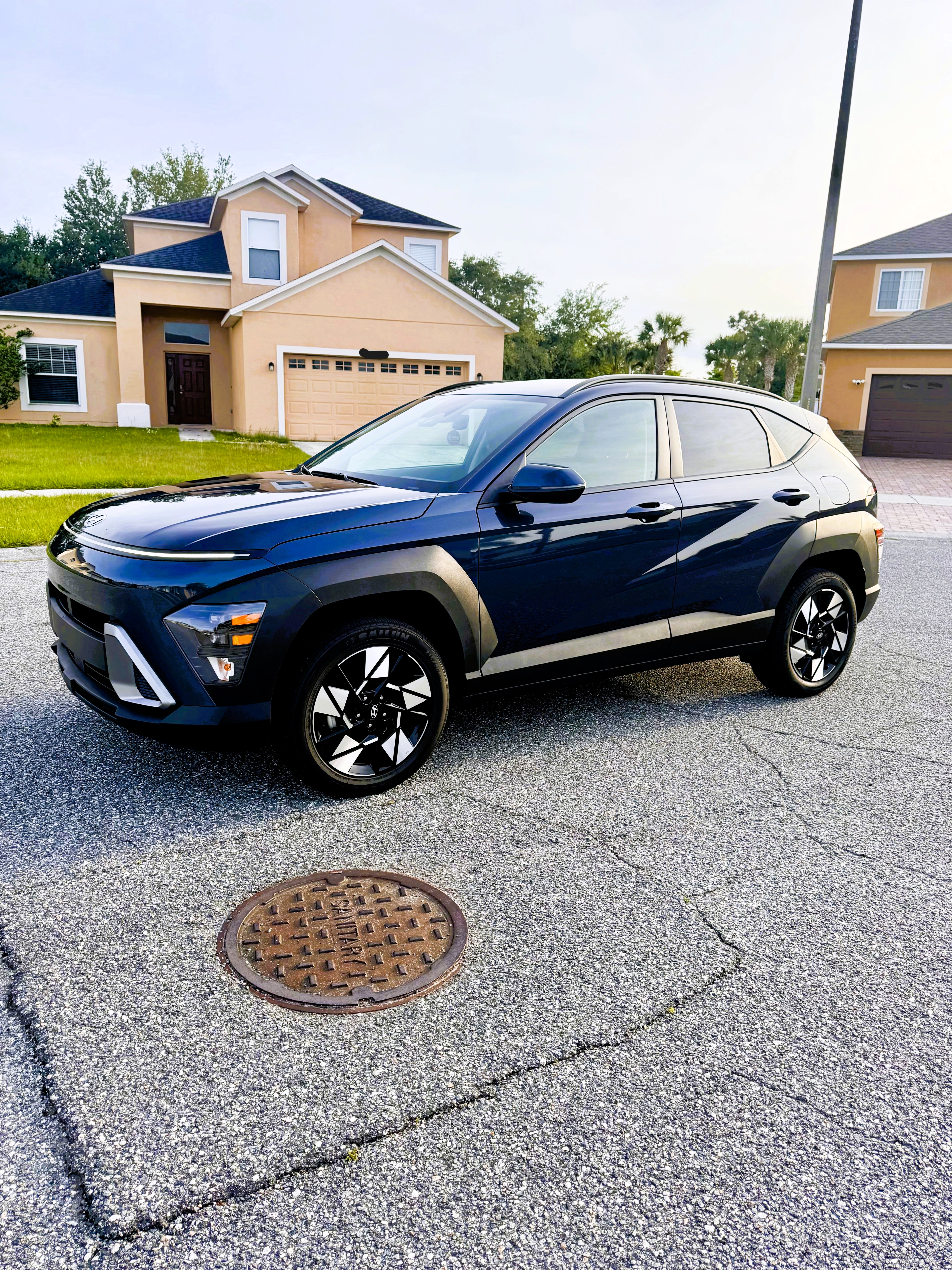 Used 2025 Hyundai Kona SEL AWD/4WD image 1