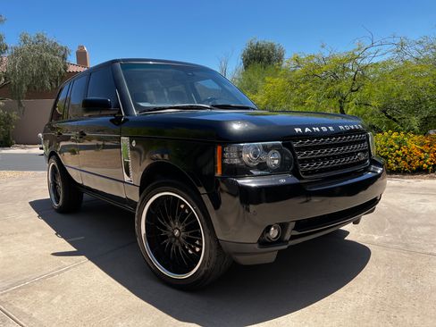 Used 2012 Land Rover Range Rover HSE image 9