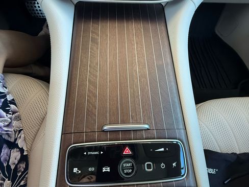 Used 2023 Mercedes-Benz EQS 580 EQS 580 4MATIC Sedan 4D image 20