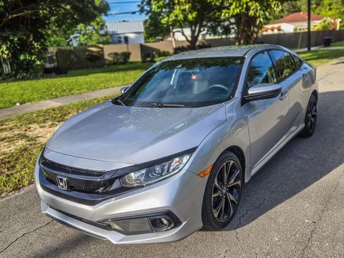 Used 2020 Honda Civic Sport image 2