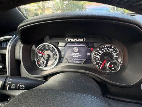 Used 2019 RAM 1500 Big Horn AWD/4WD image 8