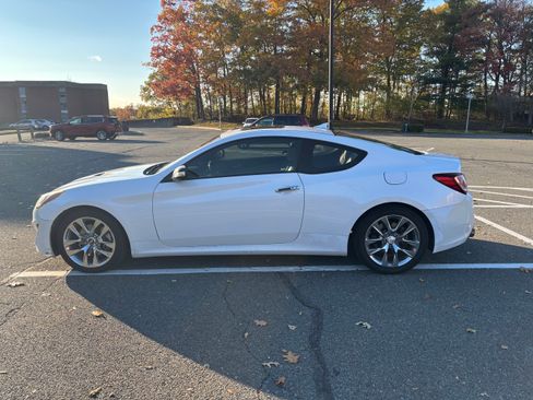 Used 2013 Hyundai Genesis 2.0T image 27