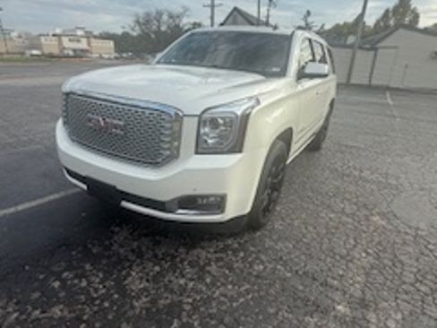 Used 2015 GMC Yukon Denali w/ Touring Package image 6