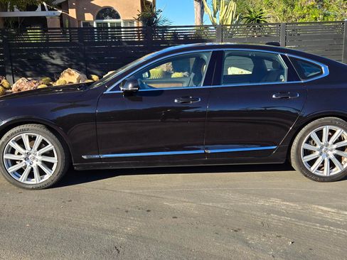 Used 2017 Volvo S90 T5 Inscription w/ Vision Package image 4