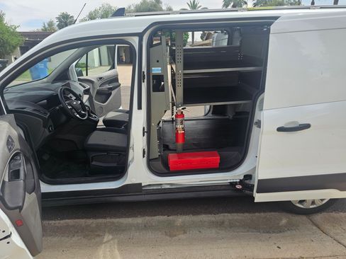 Used 2020 Ford Transit Connect XL image 9
