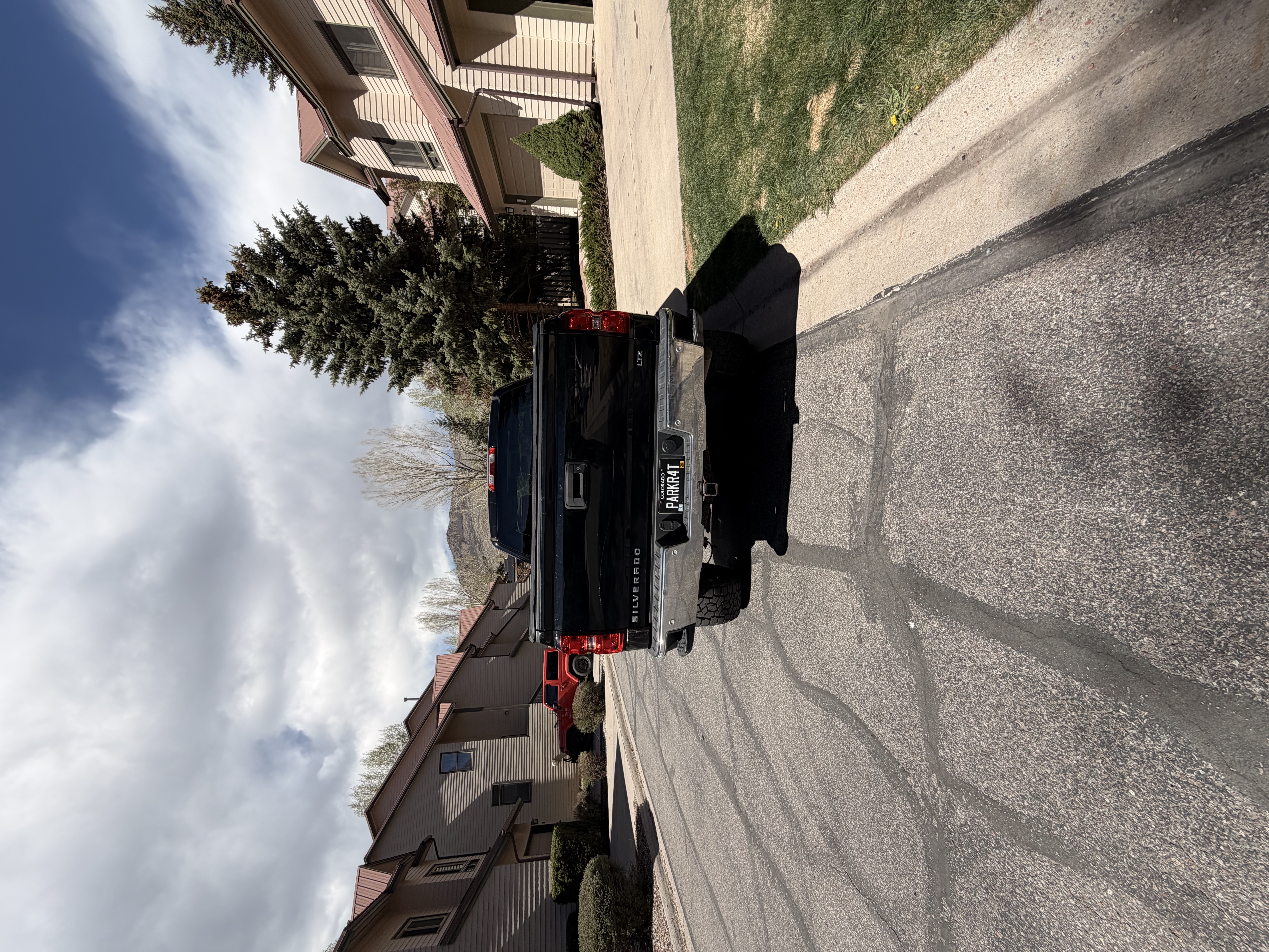 Used 2014 Chevrolet Silverado 1500 LTZ Z71 w/ LTZ Plus Package AWD/4WD image 9