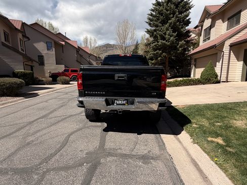 Used 2014 Chevrolet Silverado 1500 LTZ Z71 w/ LTZ Plus Package AWD/4WD image 9