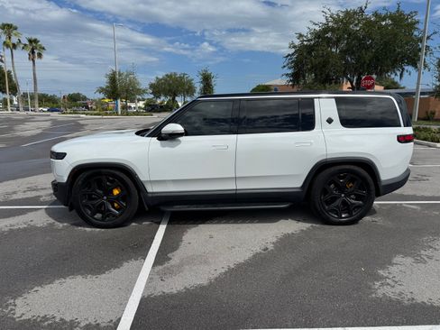 Used 2023 Rivian R1S Launch Edition AWD/4WD image 10