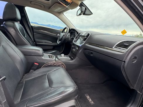 Used 2016 Chrysler 300 C image 12