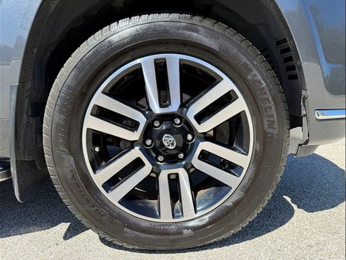 Used 2018 Toyota 4Runner Limited image 9