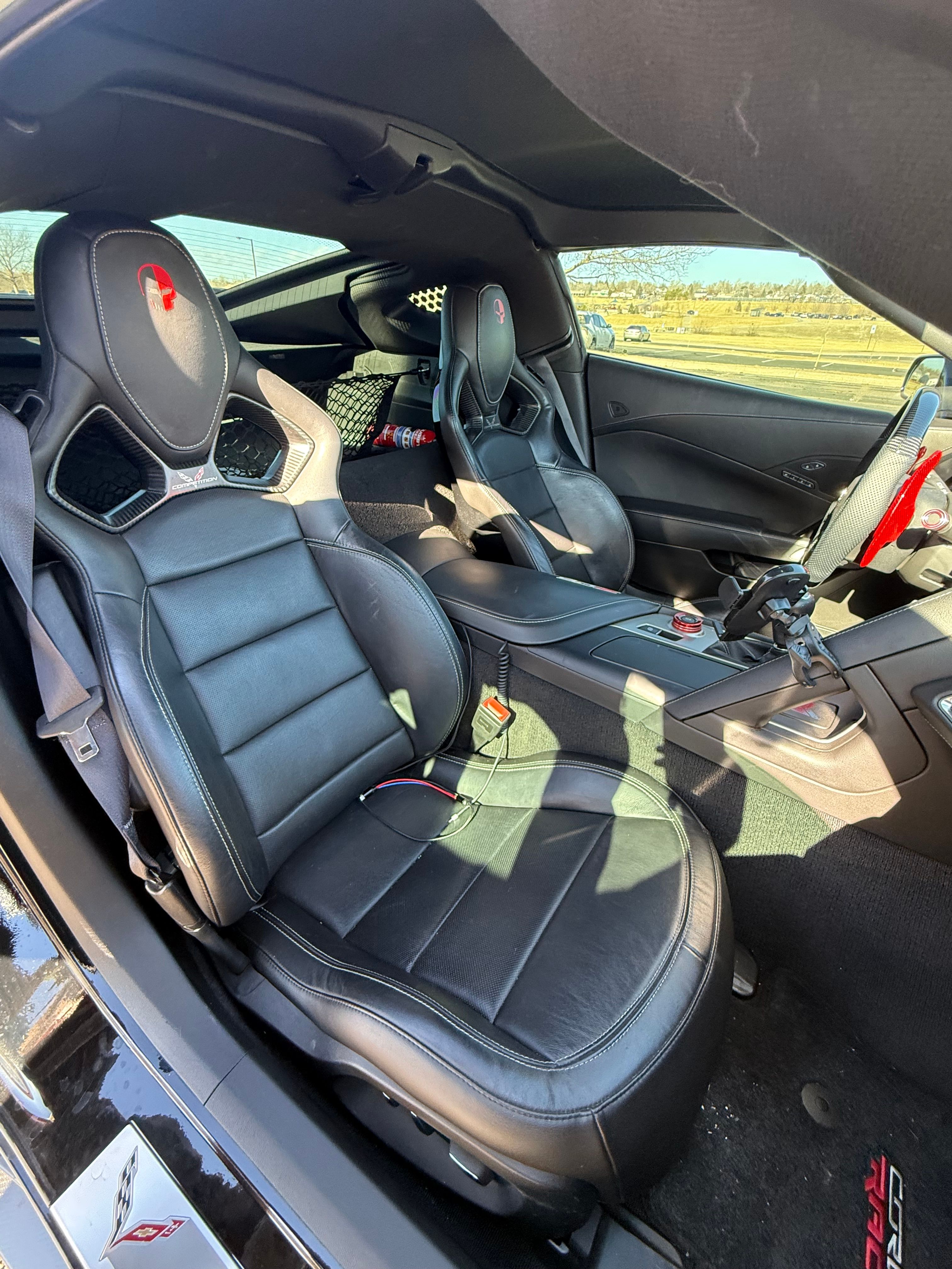 Used 2015 Chevrolet Corvette Z06 w/ Z07 Performance Package RWD image 6