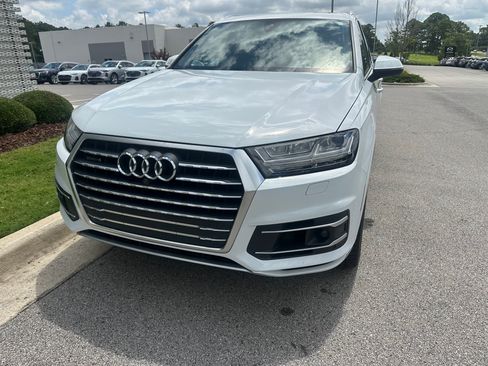 Used 2018 Audi Q7 3.0T Prestige w/ Prestige Package AWD/4WD image 2