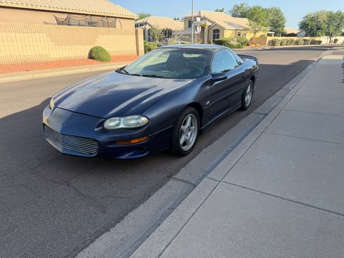 Used 2002 Chevrolet Camaro Z28 w/ Preferred Equipment Group 2 RWD image 2