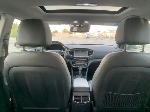 Used 2019 Hyundai Ioniq Limited w/ Ultimate Package 02 FWD image 17