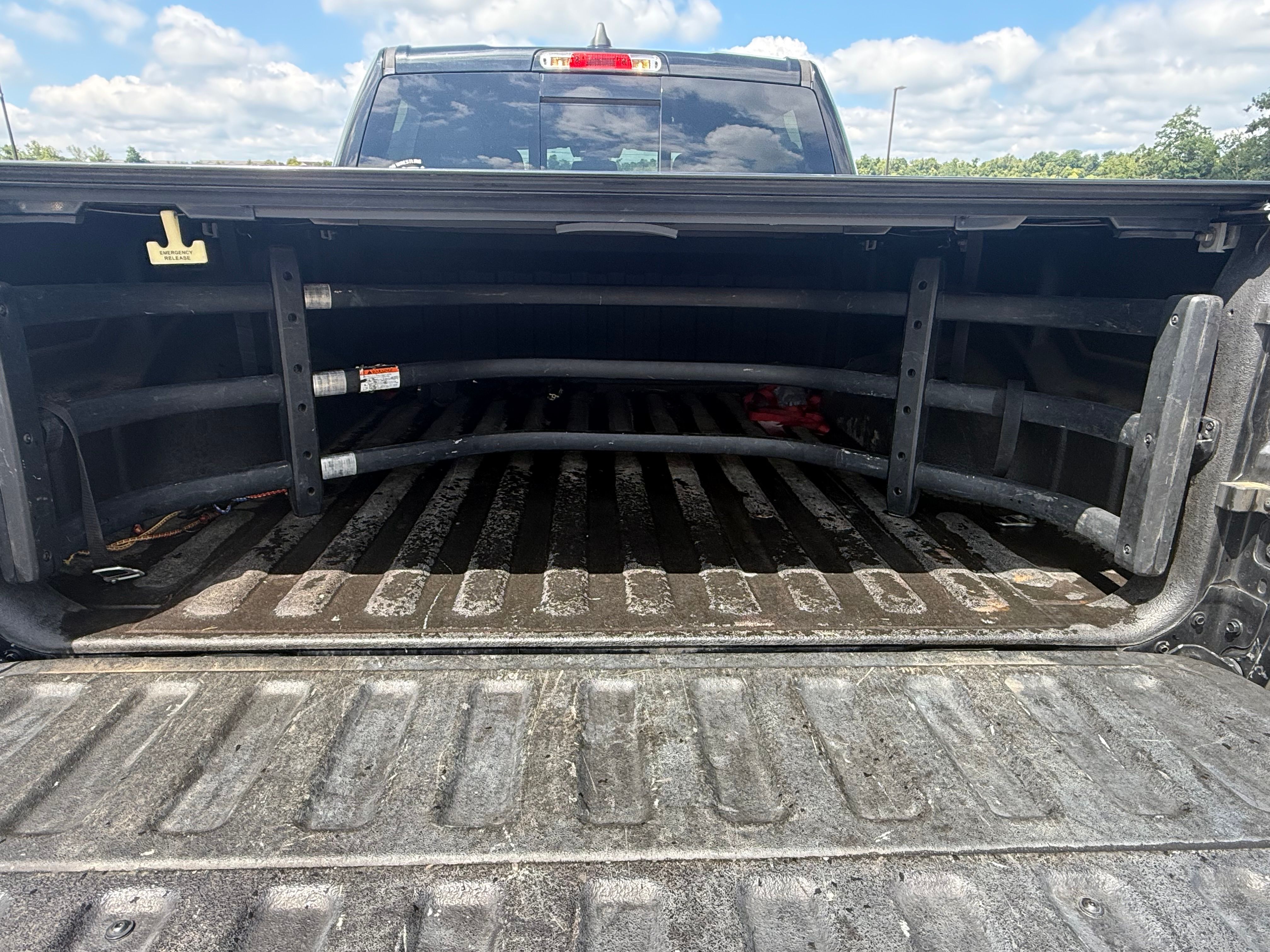 Used 2019 RAM 1500 Laramie w/ Sport Appearance Package AWD/4WD image 6