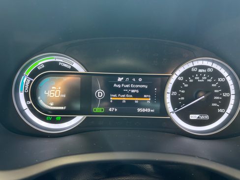 Used 2019 Kia Niro LX image 9