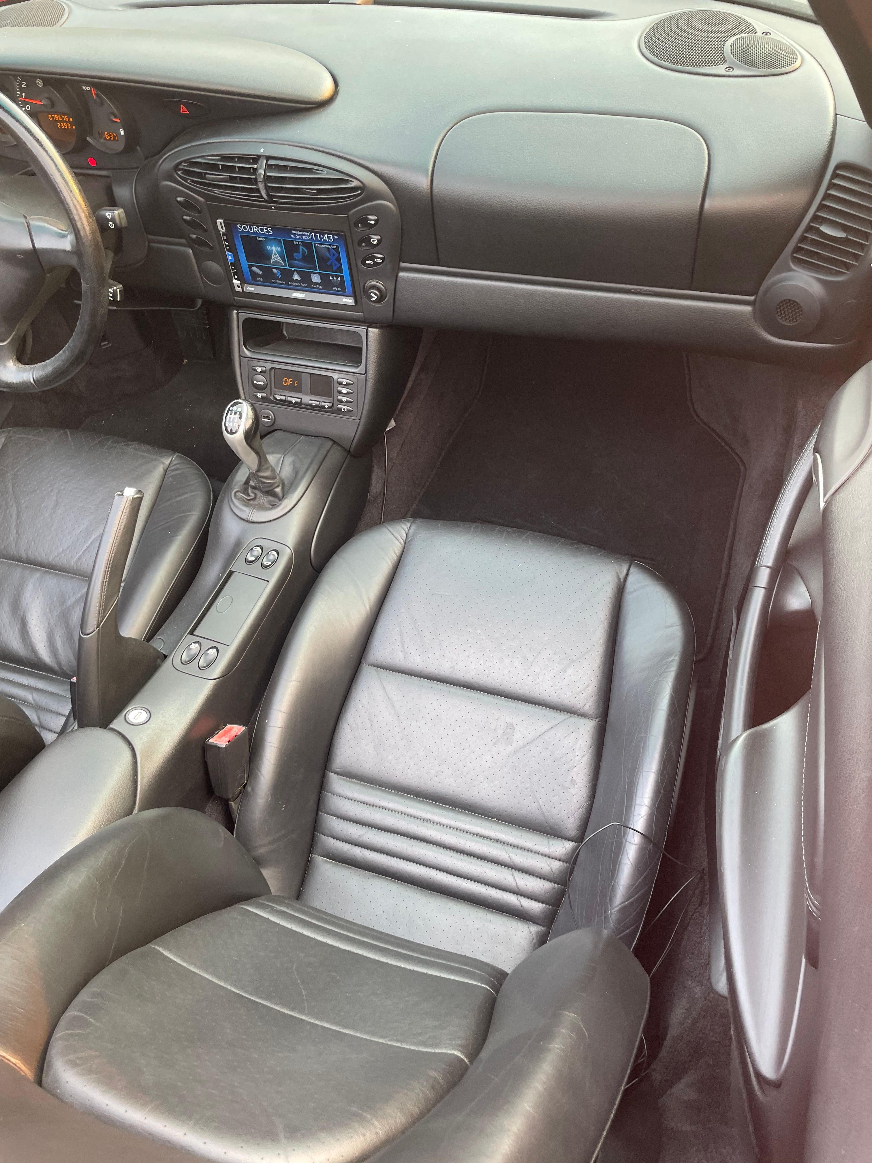 Used 2002 Porsche Boxster RWD image 17