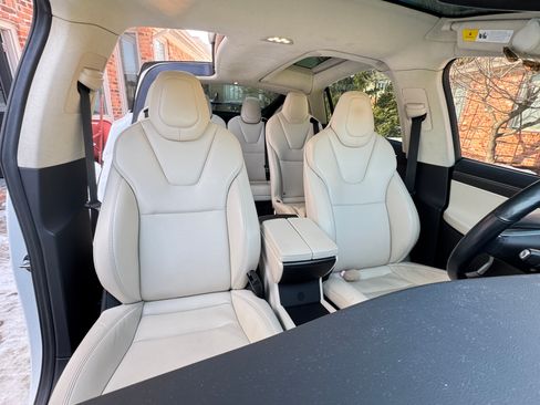 Used 2018 Tesla Model X 100D image 20