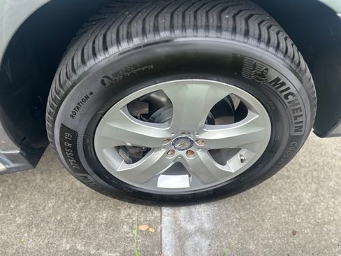 Used 2012 Mercedes-Benz GL 450 4MATIC image 16