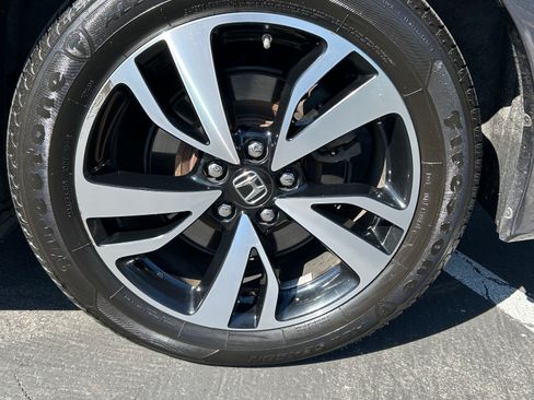 Used 2019 Honda Odyssey Elite image 14