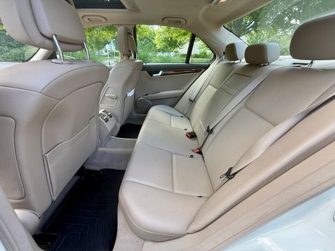 Used 2012 Mercedes-Benz C 300 4MATIC Sedan image 5