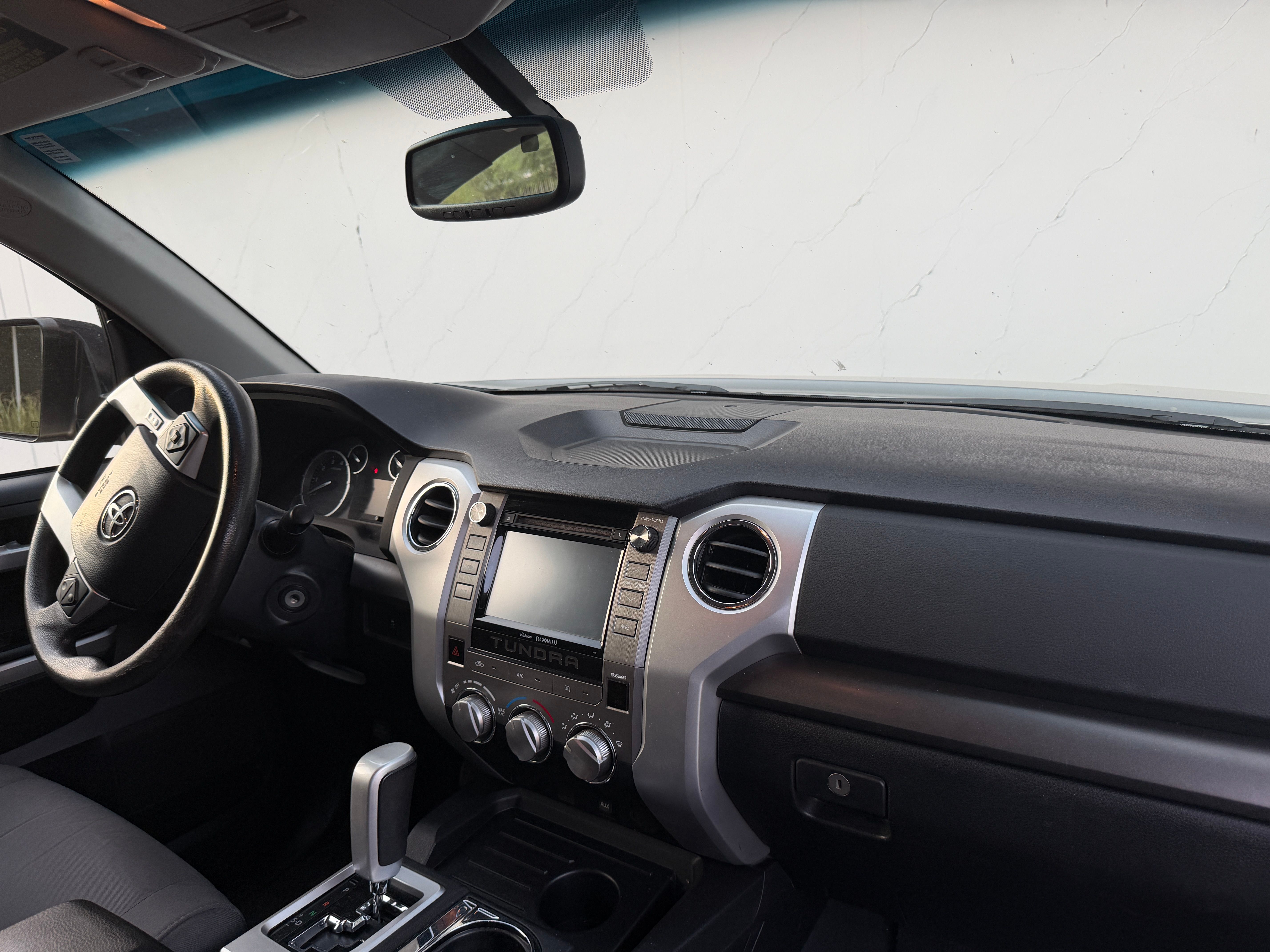 Used 2014 Toyota Tundra SR5 w/ SR5 Upgrade Package RWD image 5