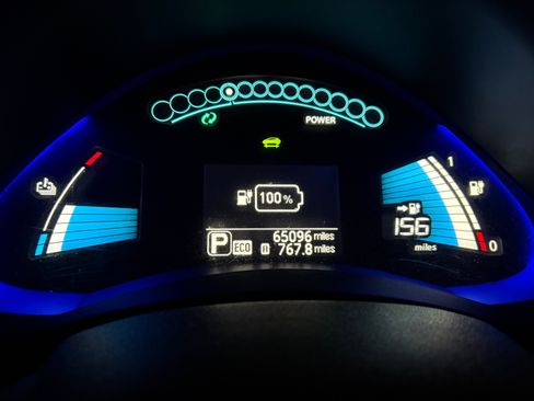 Used 2016 Nissan Leaf SL image 18