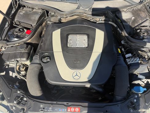 Used 2008 Mercedes-Benz CLK 350 Coupe image 4