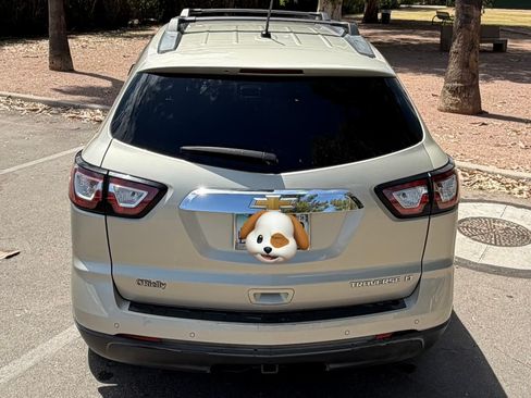 Used 2015 Chevrolet Traverse LT w/ LPO, 'HIT The Road' Package FWD image 8