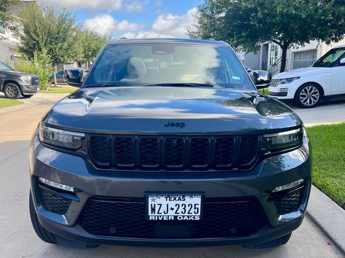 Used 2025 Jeep Grand Cherokee Limited w/ Luxury Tech Group II AWD/4WD image 1