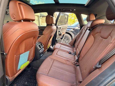 Used 2018 Audi Q5 2.0T Premium Plus w/ Premium Plus Package image 11