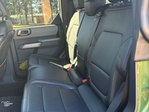 Used 2023 Ford Bronco Badlands image 8