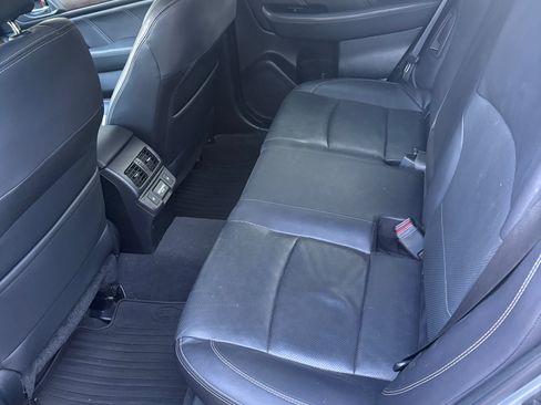 Used 2018 Subaru Outback 2.5i Limited w/ Popular Package #2 AWD/4WD image 7