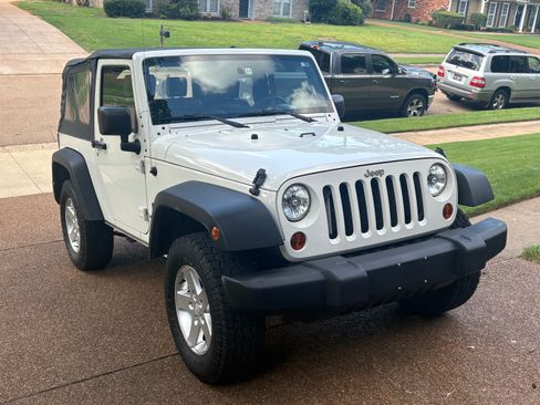 Used 2008 Jeep Wrangler X AWD/4WD image 1
