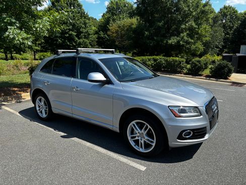 Used 2015 Audi Q5 2.0T Premium Plus w/ Technology Package AWD/4WD image 1