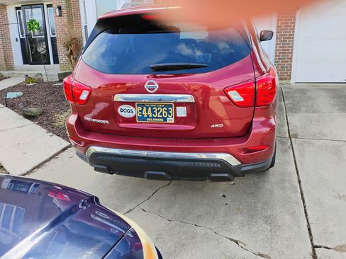 Used 2017 Nissan Pathfinder S image 27