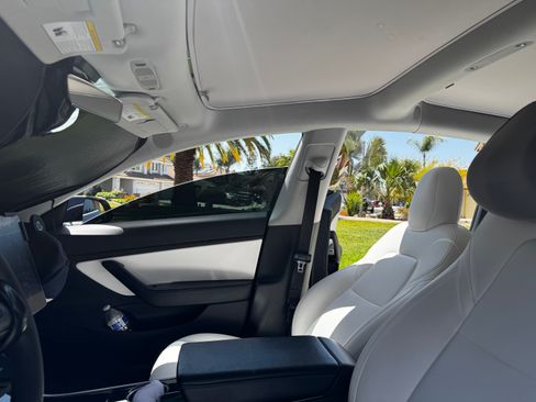 Used 2019 Tesla Model 3 Standard Range RWD image 6