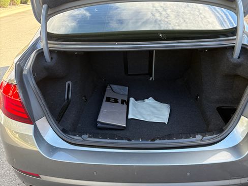 Used 2012 BMW 528i Sedan image 6