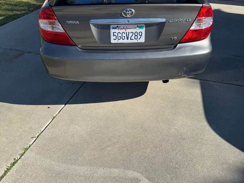 Used 2004 Toyota Camry LE FWD image 8