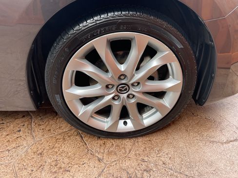 Used 2014 MAZDA MAZDA3 s Grand Touring w/ Technology Package FWD image 6