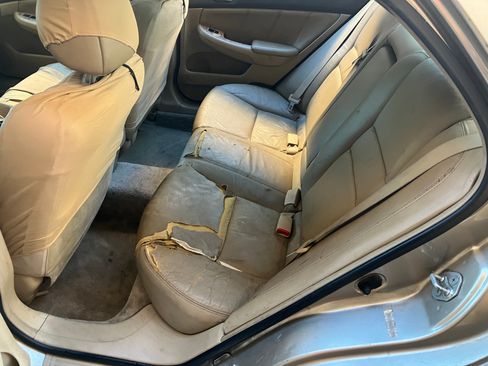 Used 2003 Honda Accord EX image 12