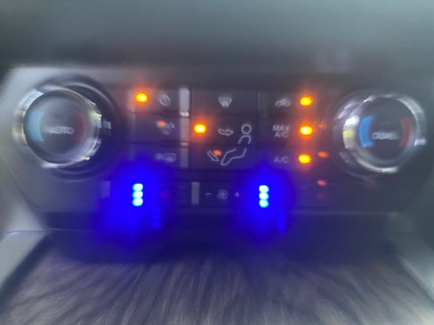Used 2019 Ford F350 Lariat AWD/4WD image 17
