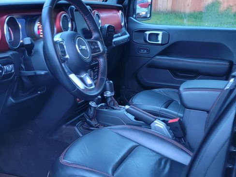 Used 2018 Jeep Wrangler Unlimited Rubicon image 29