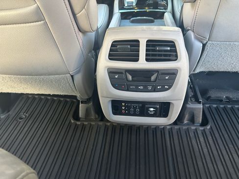 Used 2016 Honda Pilot Elite image 20