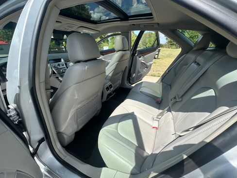 Used 2010 Cadillac CTS Luxury RWD image 21